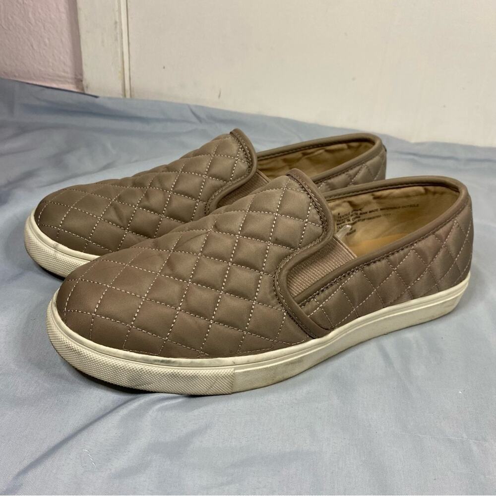Mossimo Reese Slip-on sneaker Womens Size 8